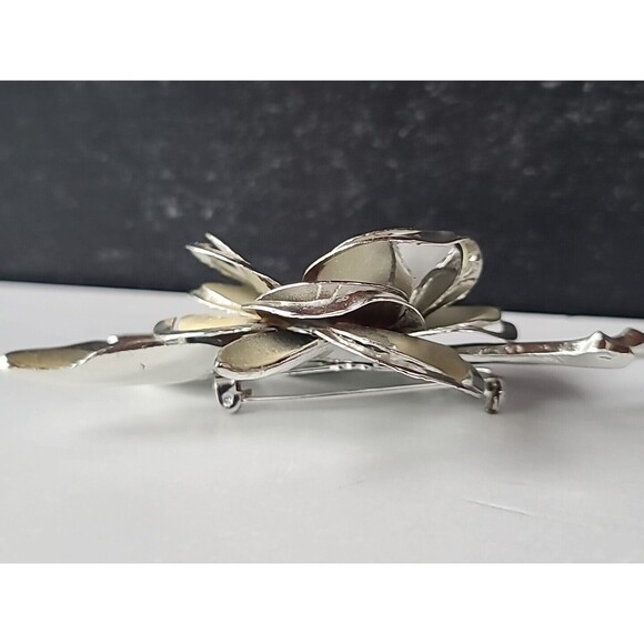 Silver Floral Rhinestone Brooch Vintage - Picture 8 of 10
